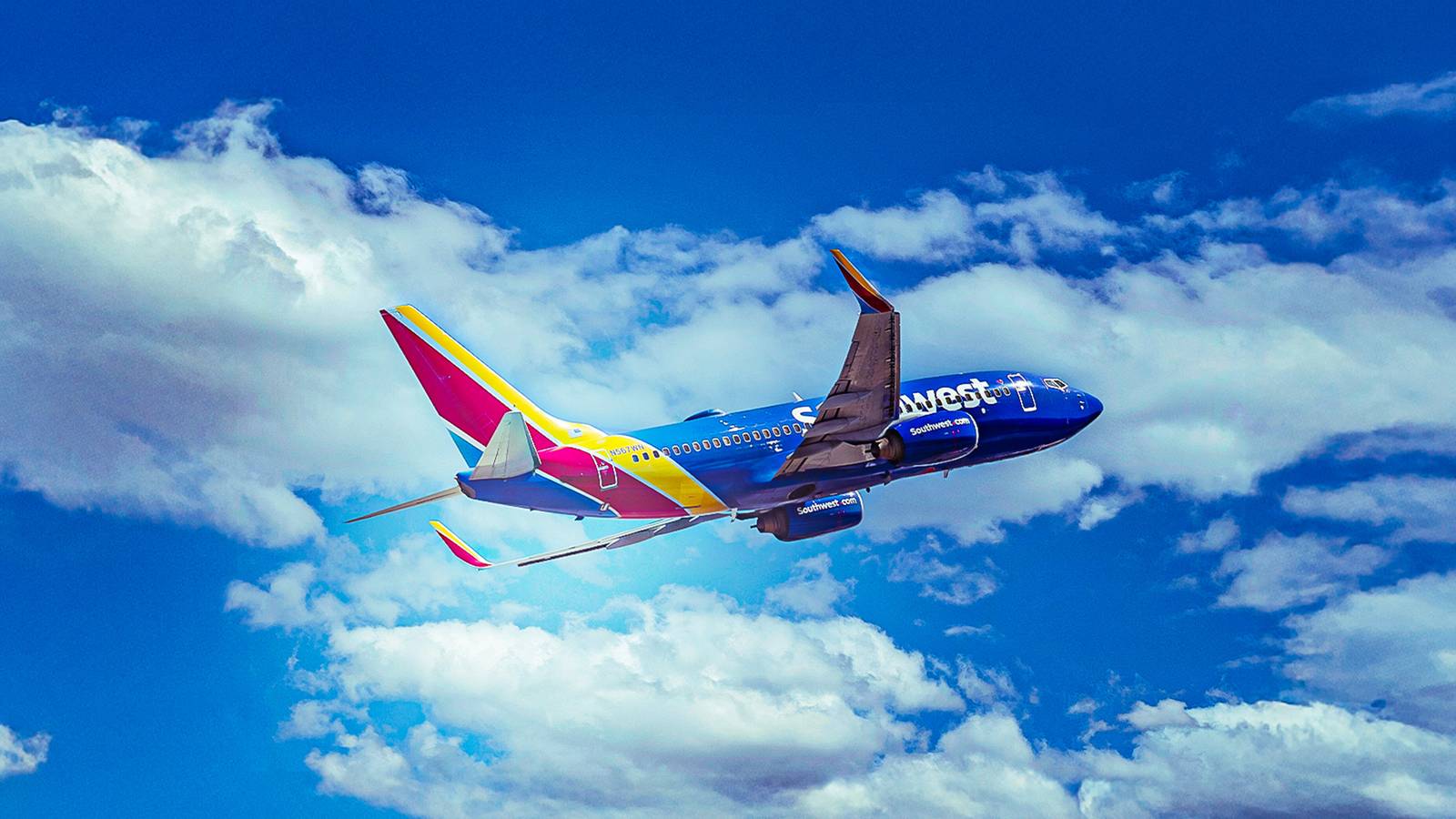 Another Close Call: Southwest Boeing 737 Swerves To Avoid Helicopter Over Cleveland