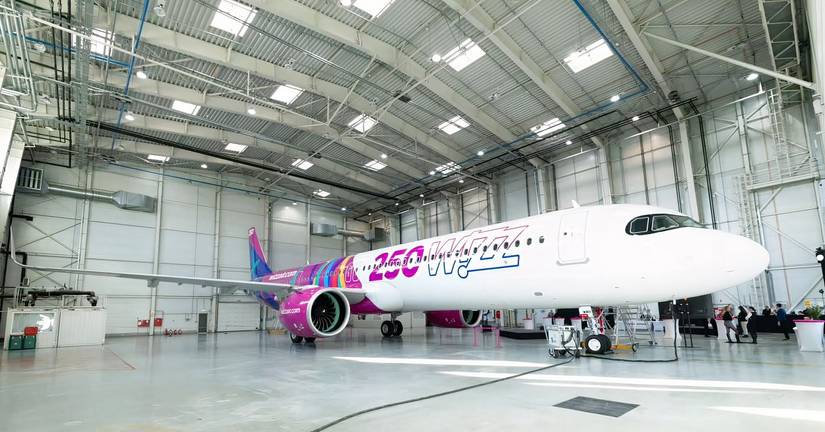 Wizzair 250 livery