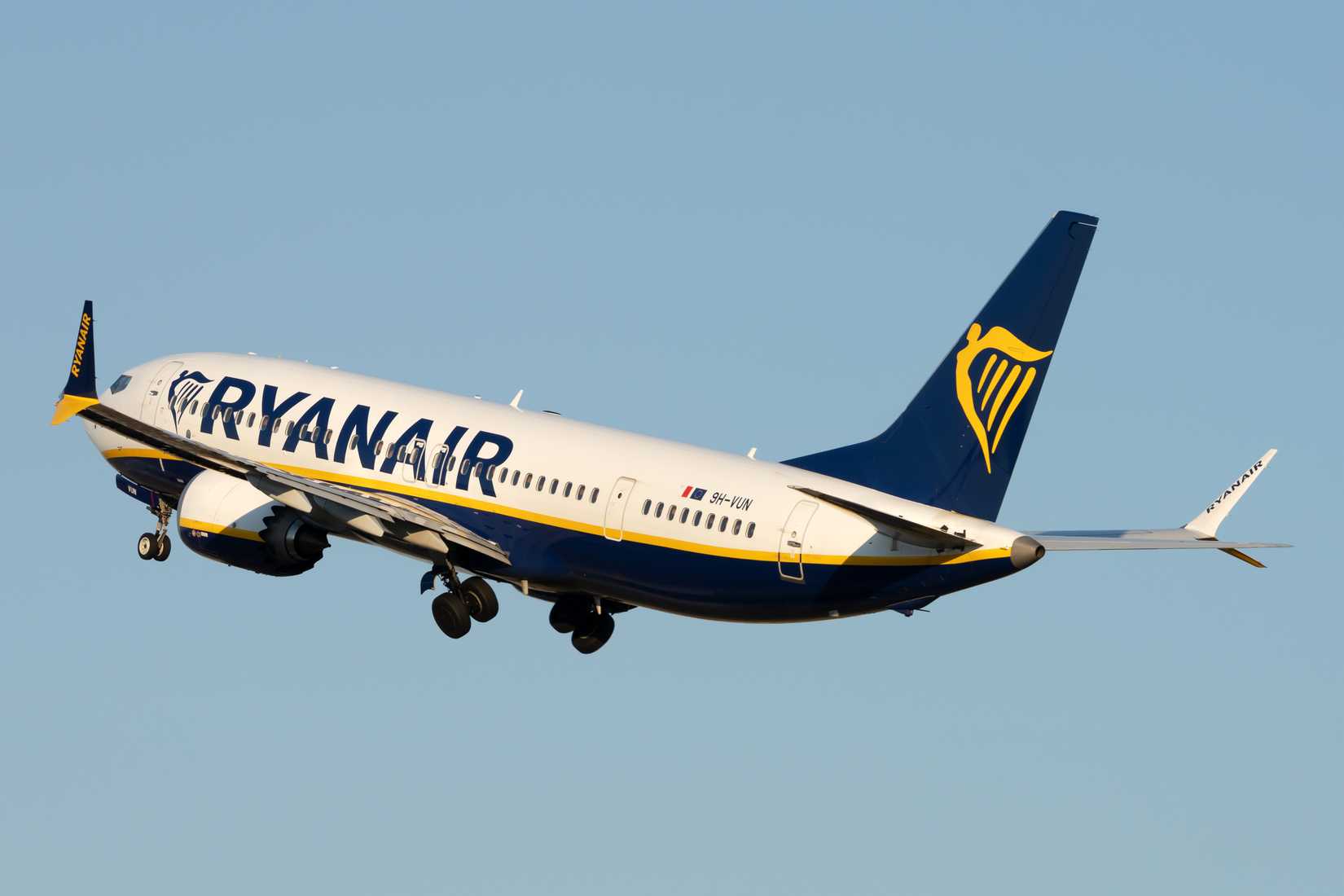 9H-VUN Ryanair Boeing 737 MAX 8-200