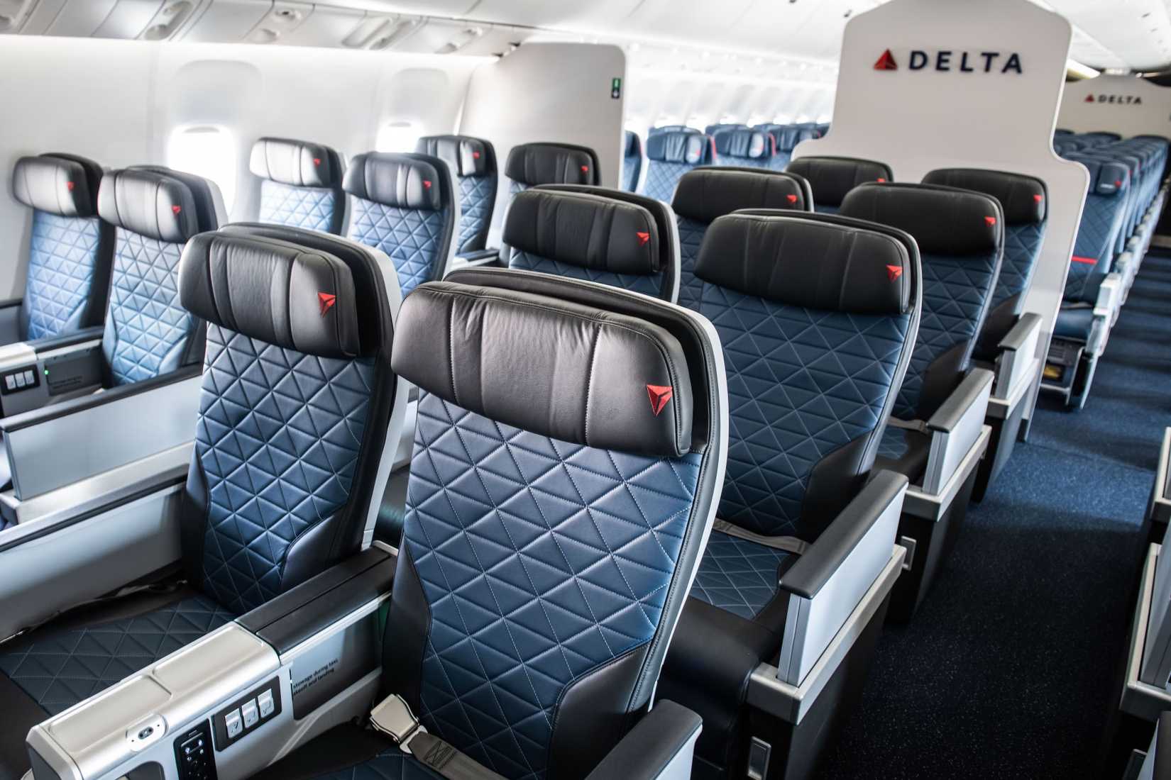 Delta Premium Select Vs United Premium Plus Which Product Wins The delta-premium-select-vs-united-premium-plus-which-product-wins-the