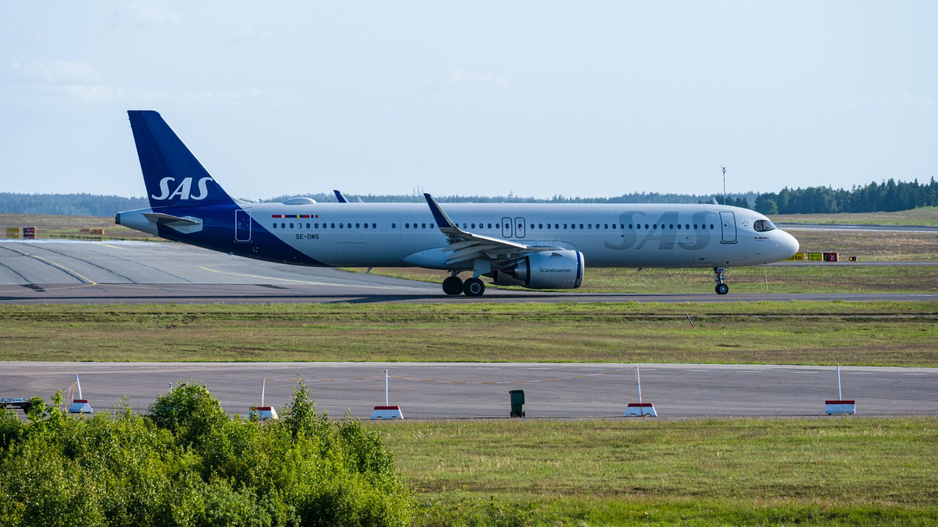 SAS Airbus A321LR aircraft preparing to take off 