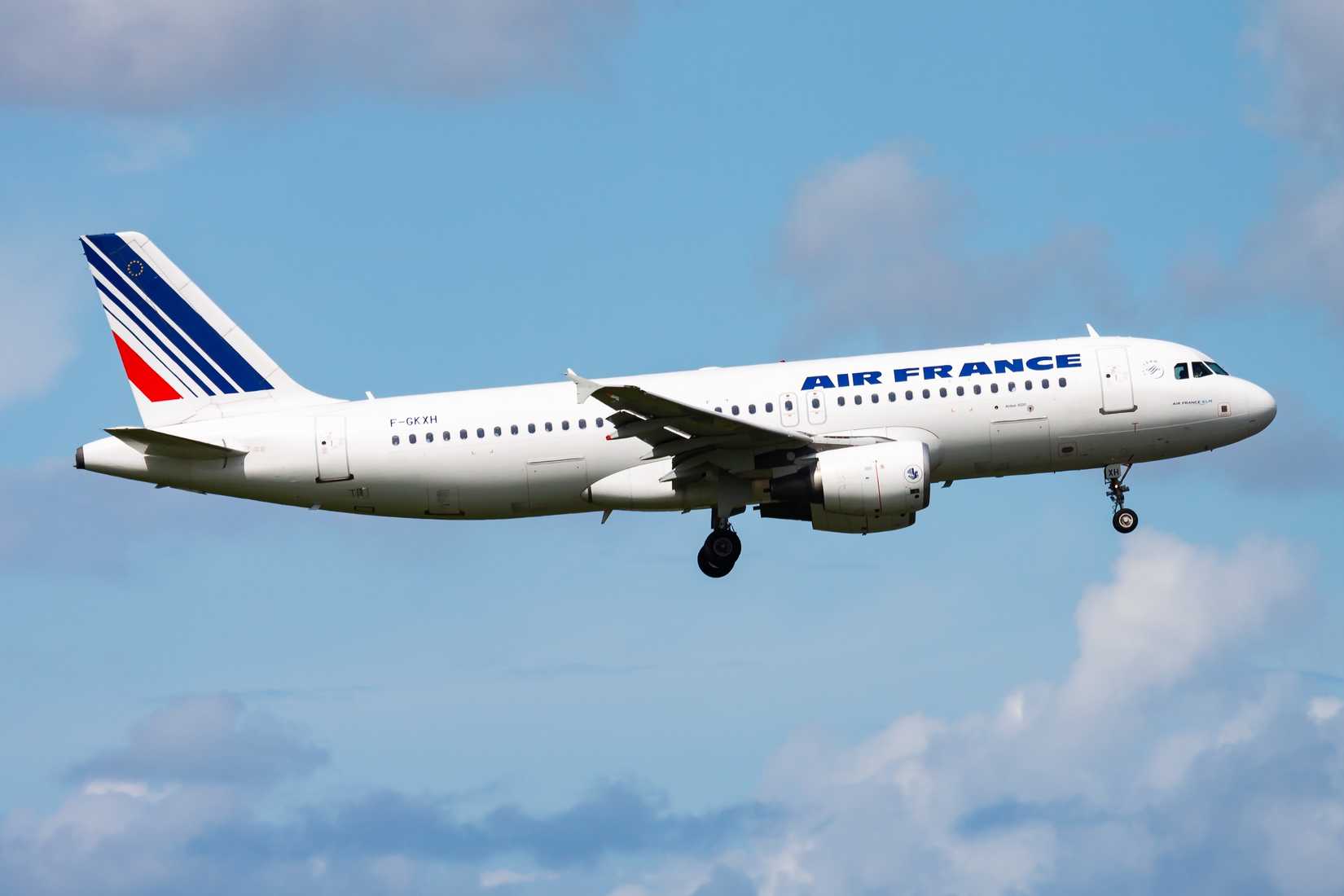 Air France Airbus A320 Taking Off