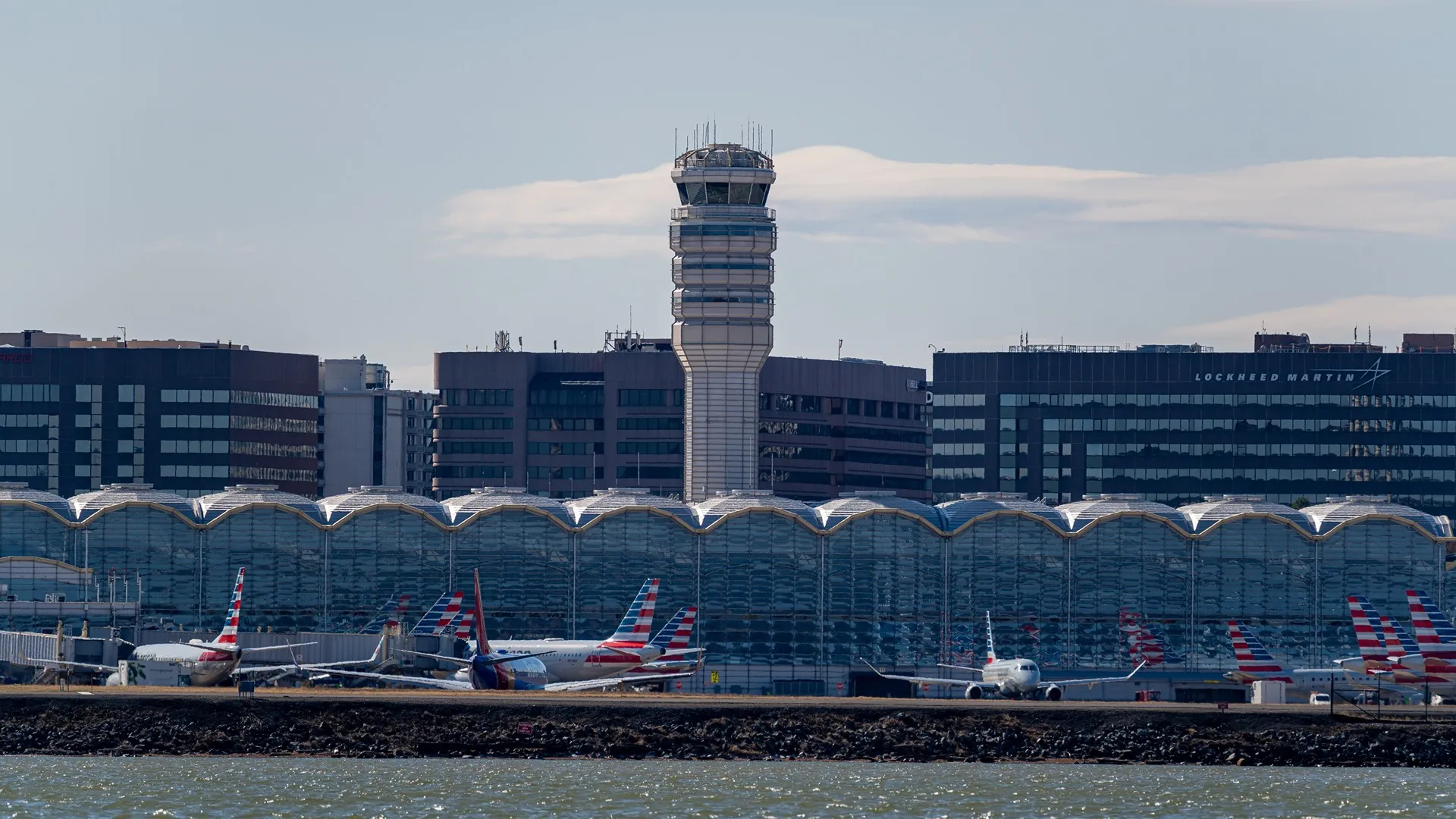 air traffic control tower and terminal at Ronald Reagan Washington National Airport