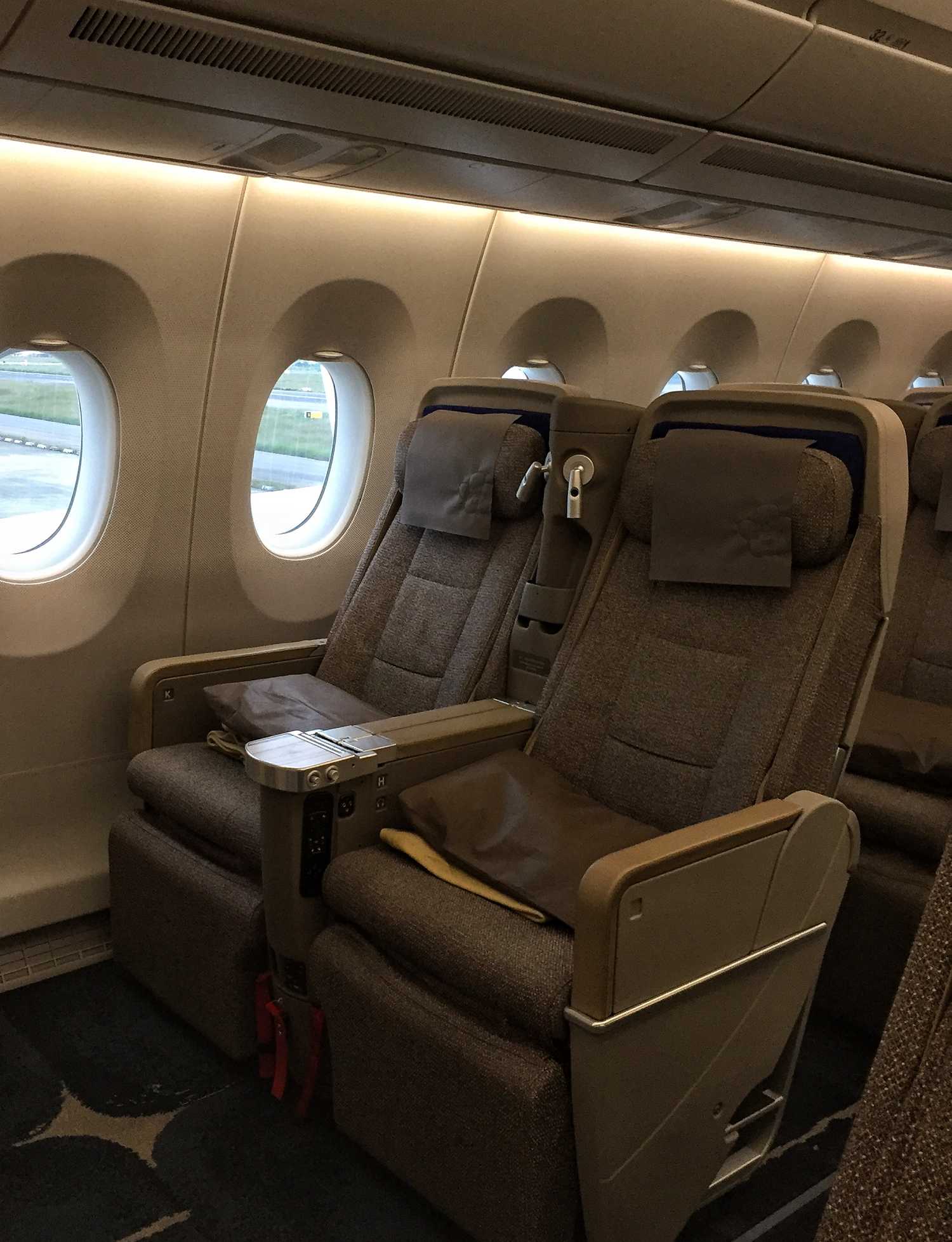 China Eastern Premium Economy Seats