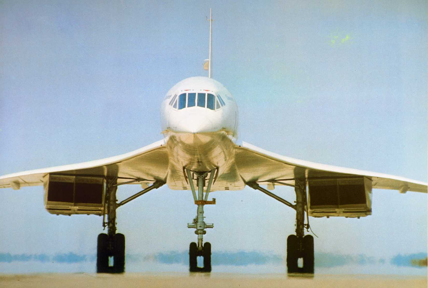 CONCORDE - BRITISH FRENCH SUPERSONIC TRANSPORT AIRPLANE