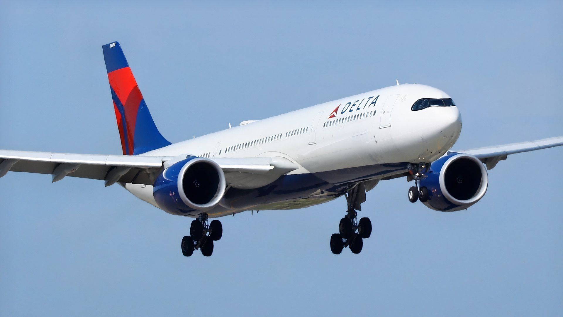 Delta Air Lines Airbus A330-900 on very short final approach