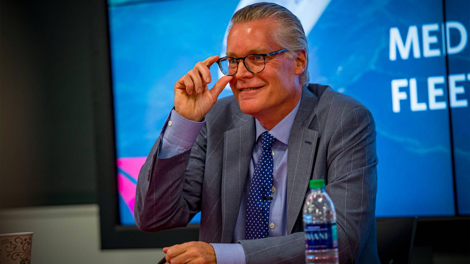 Delta CEO flies economy to observe real passenger experience Delta CEO flies economy to observe real passenger experience