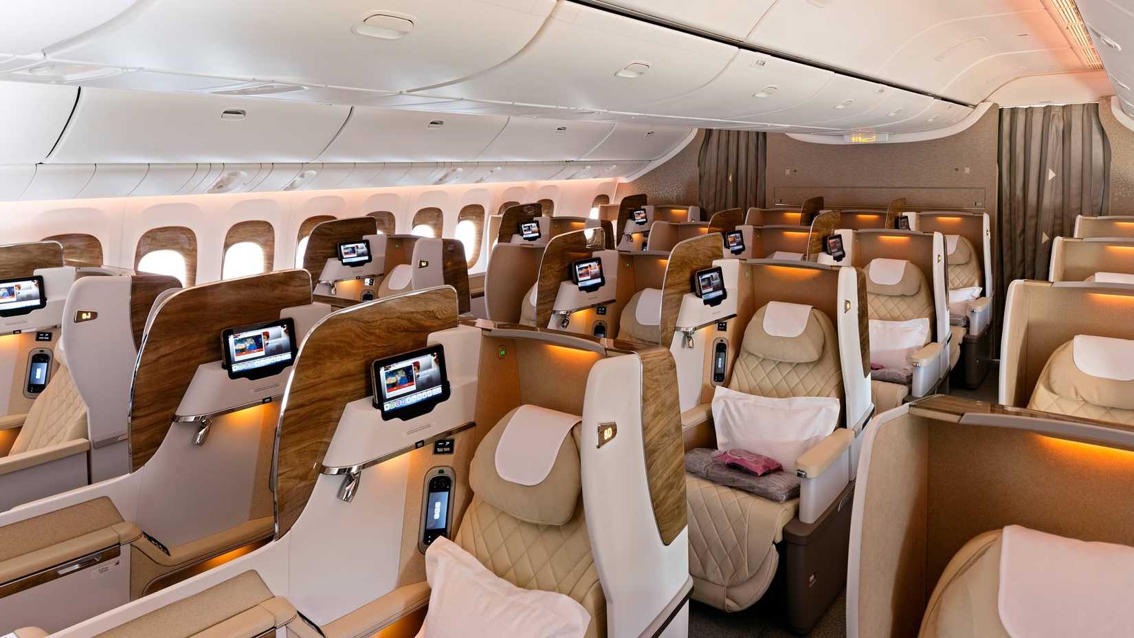 Emirates Boeing 777-300ER Business Class