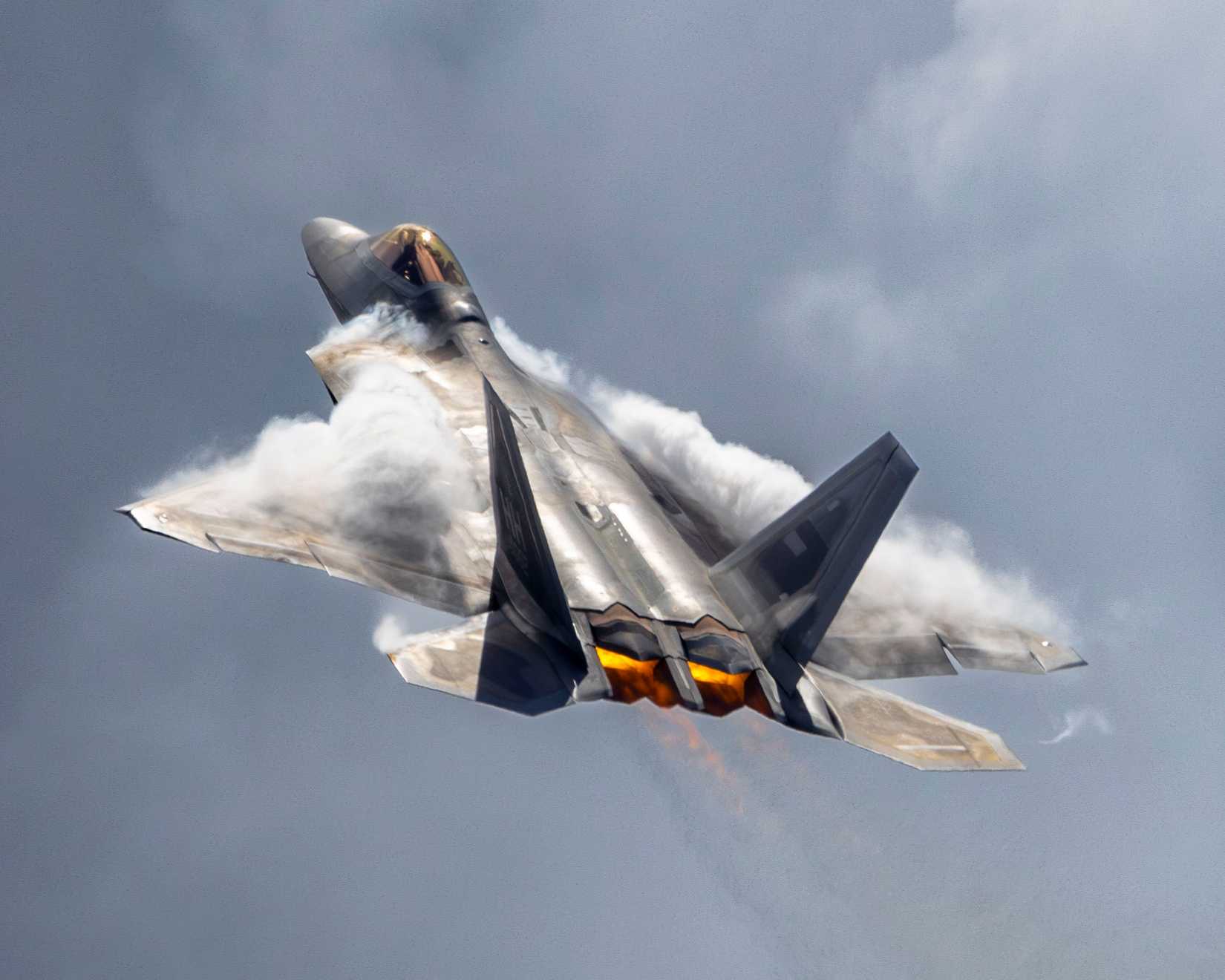 The New F-22 Super Raptor Refresh: Everything We Know So Far