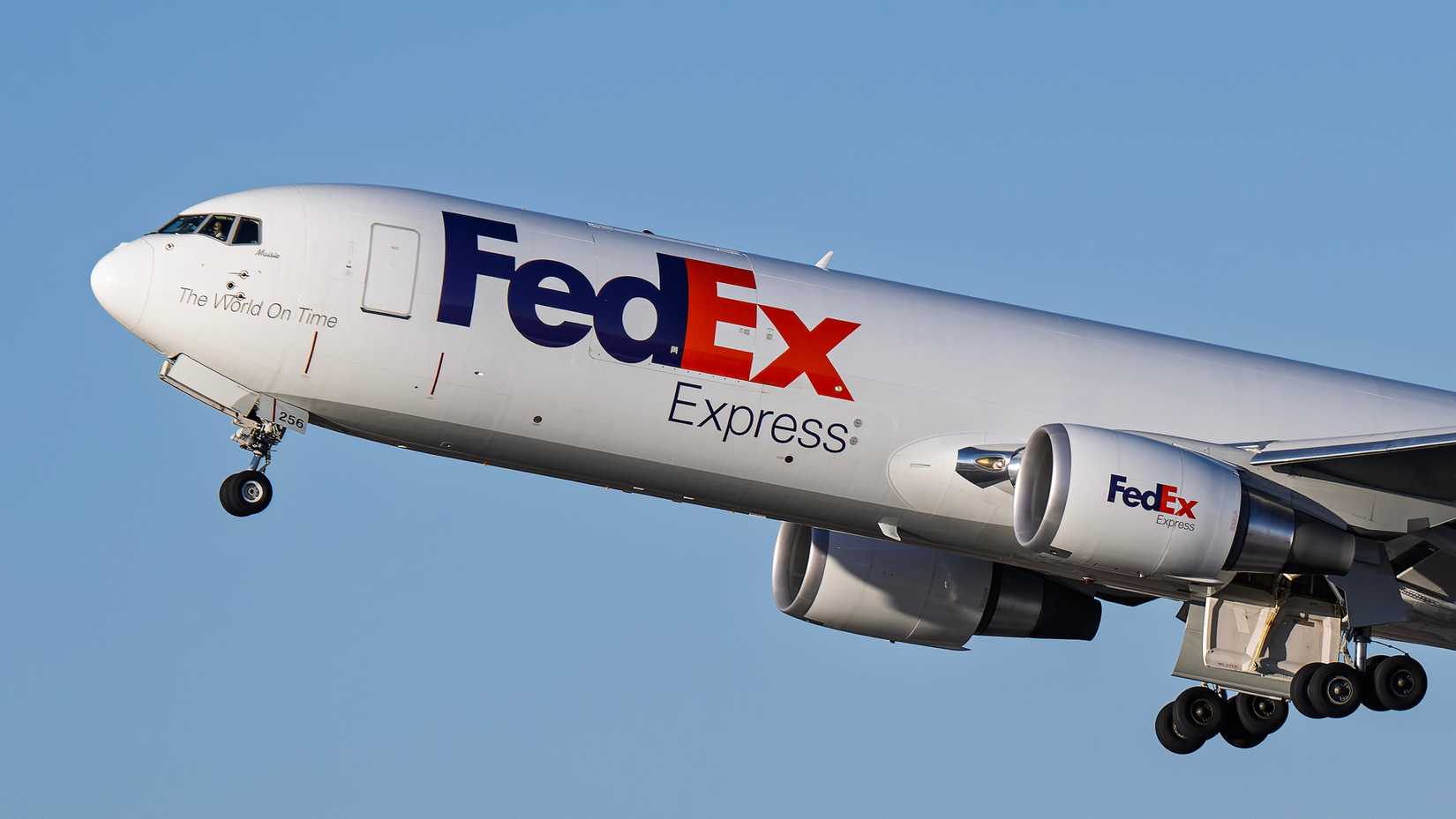 FedEx Express Boeing 767-300F N256FE departure from Phoenix Sky Harbor Intl. Airport.
