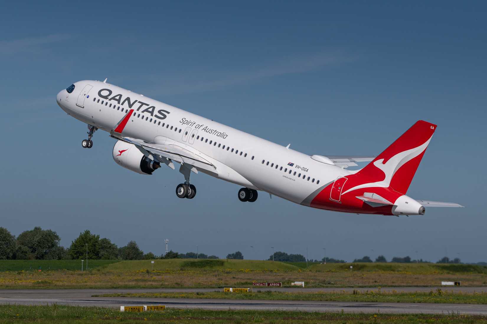 Ferry Flight of 1st A321XLR to Qantas