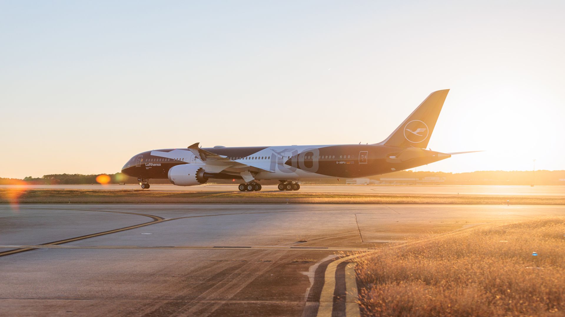 Lufthansa Boeing 787-9 aircraft in a special livery 