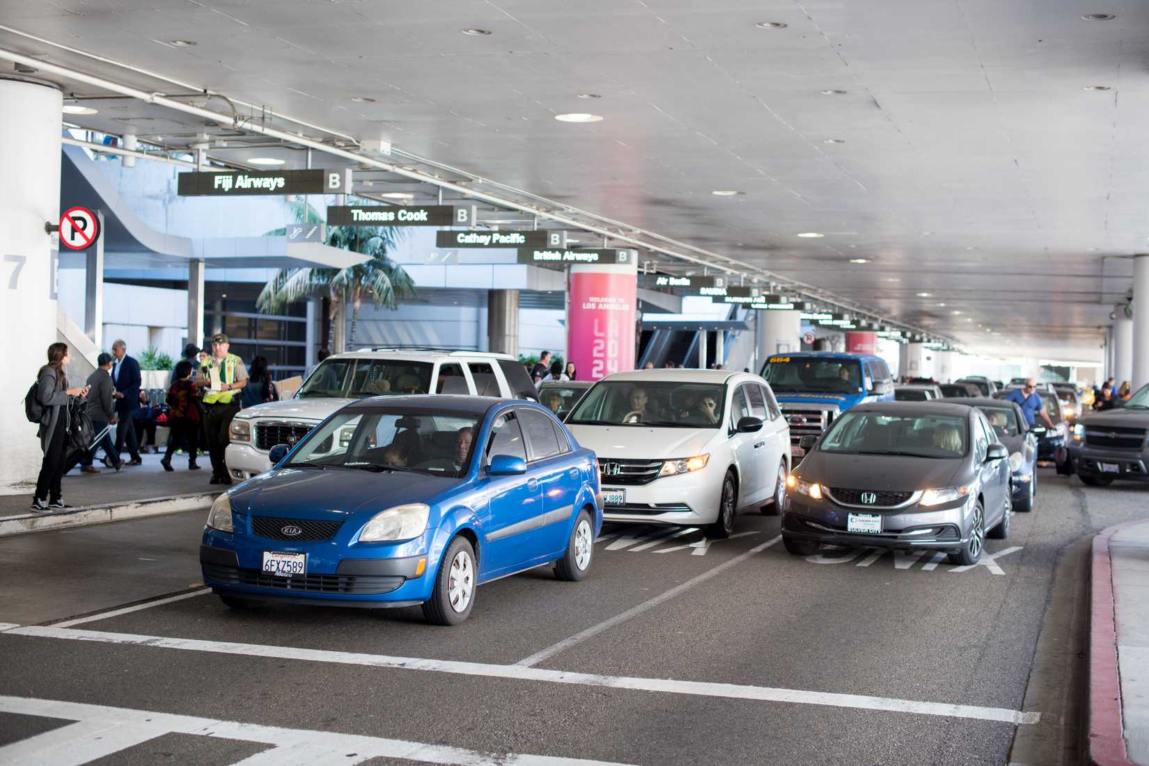 LAX TBIT car traffic Hayk_Shalunts Shutterstock
