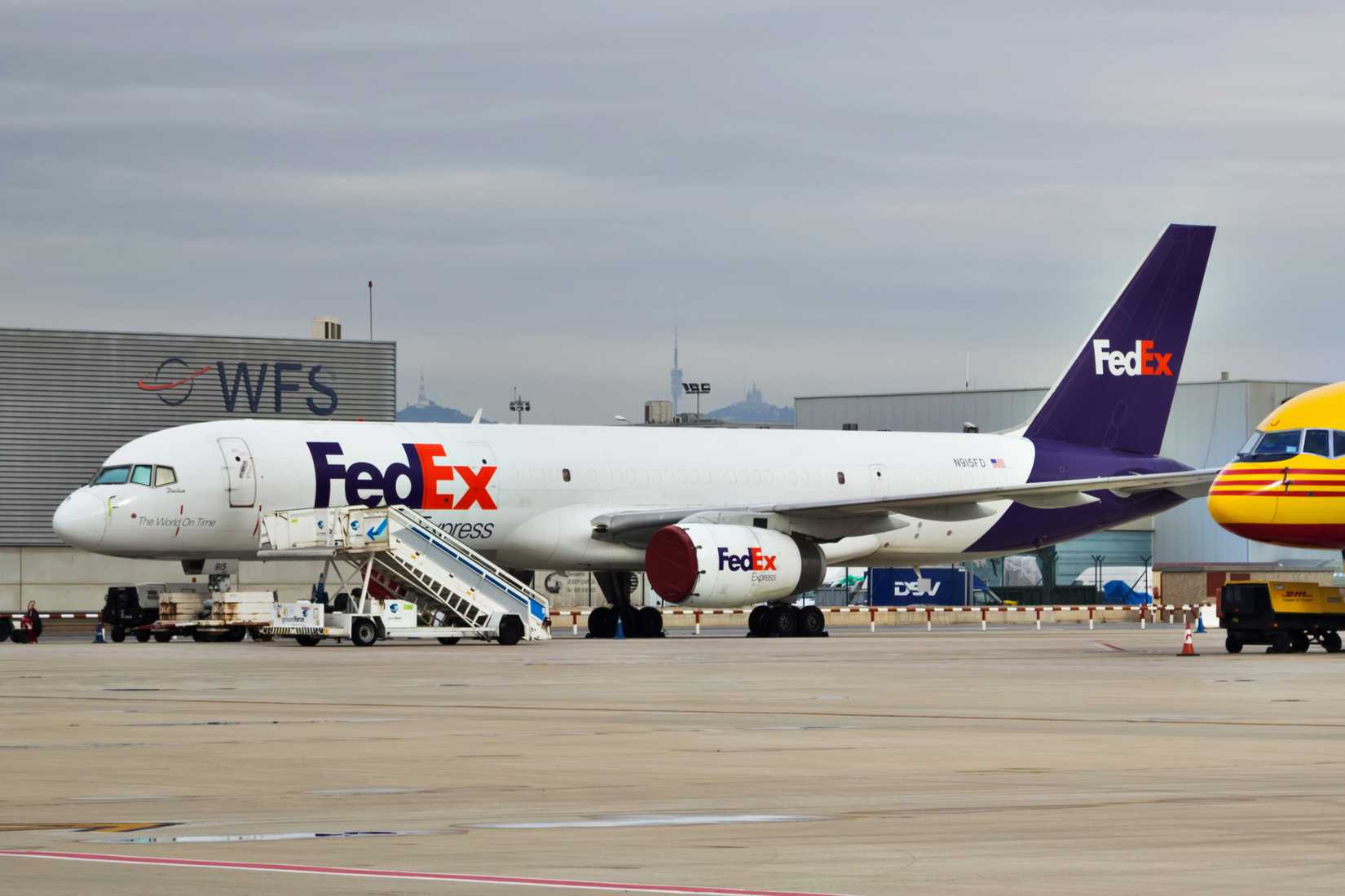 FedEx 757 in Barcelona
