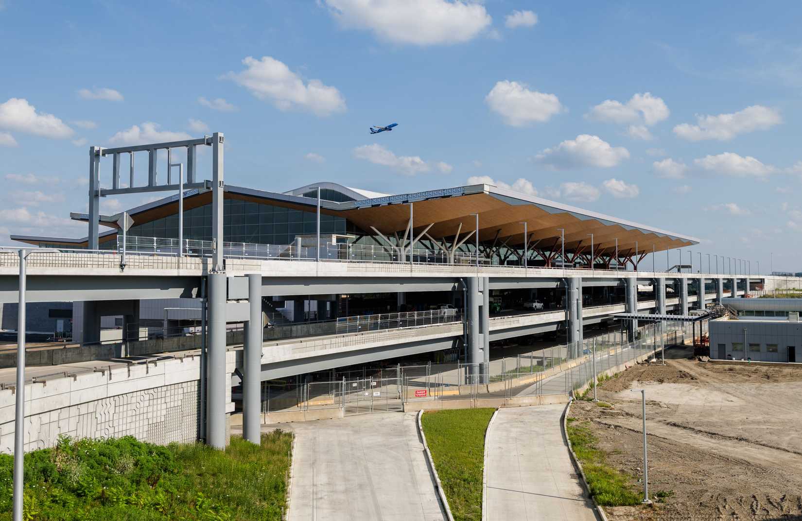 Original New Pitairport with Breeze Plane