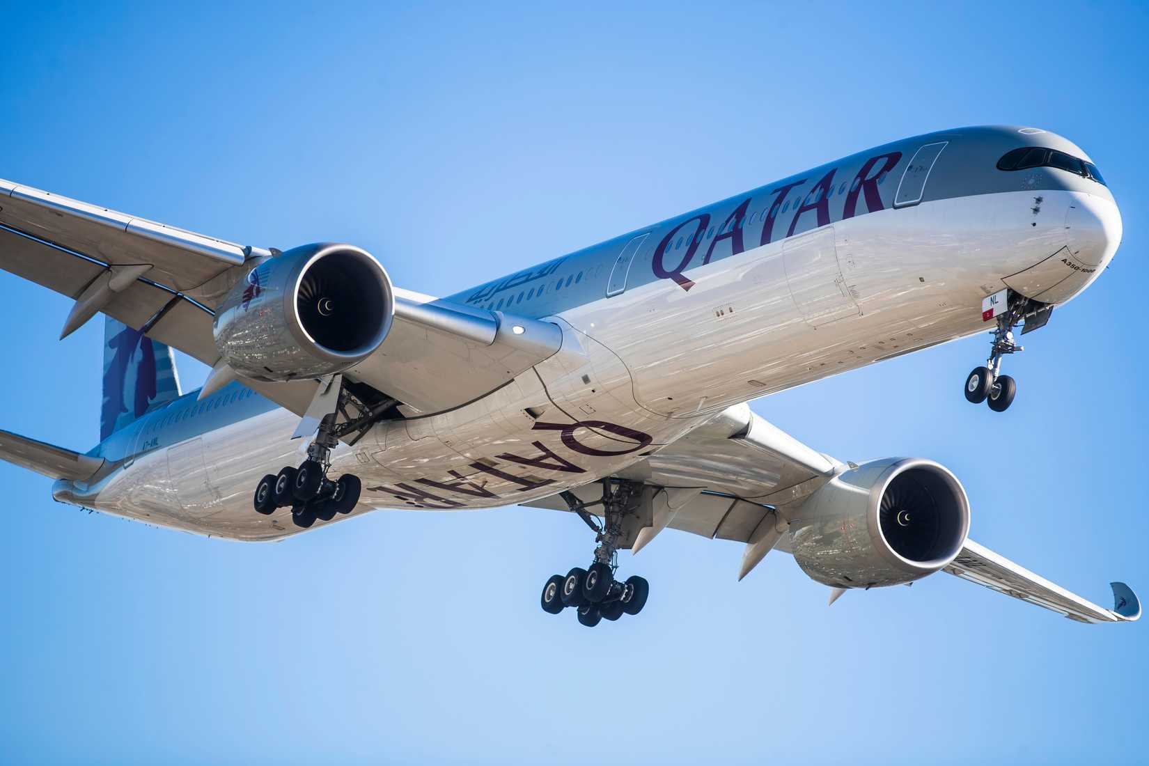 Qatar Airways, Airbus A350-1000 captured in-flight with landing gear extended