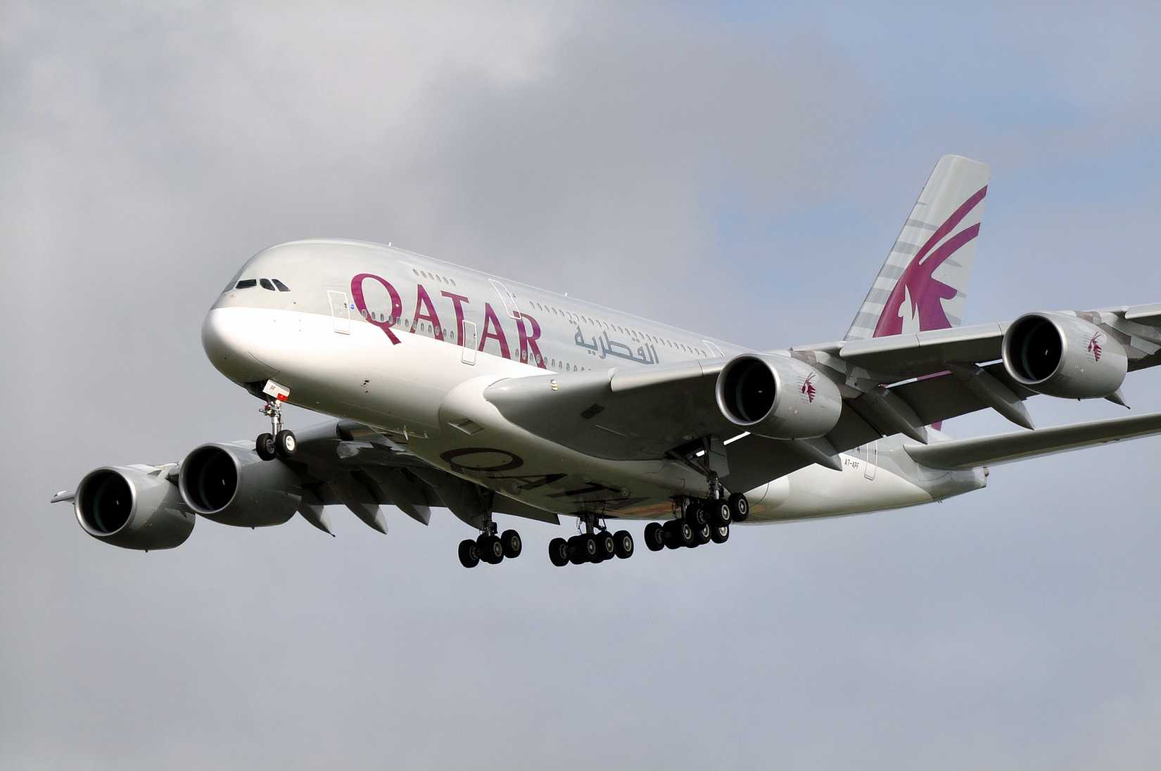 Qatar Airways Airbus A380 on very short final approach after another flight