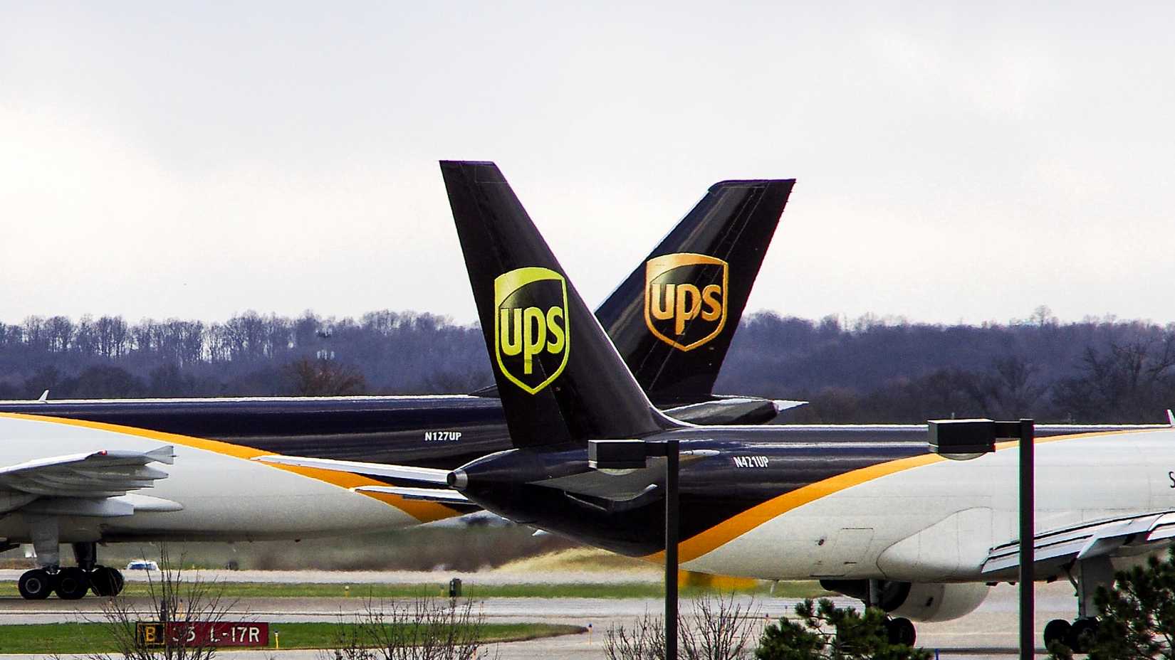 Two UPS Aircraft On The Ground At Louisville Airport