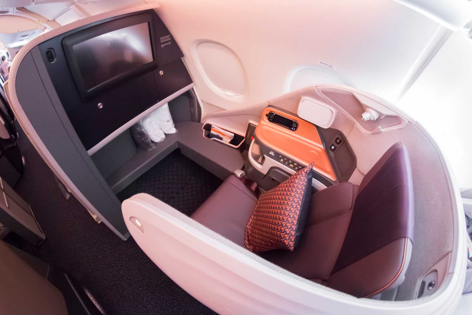 Singapore Airlines Business Class Seat