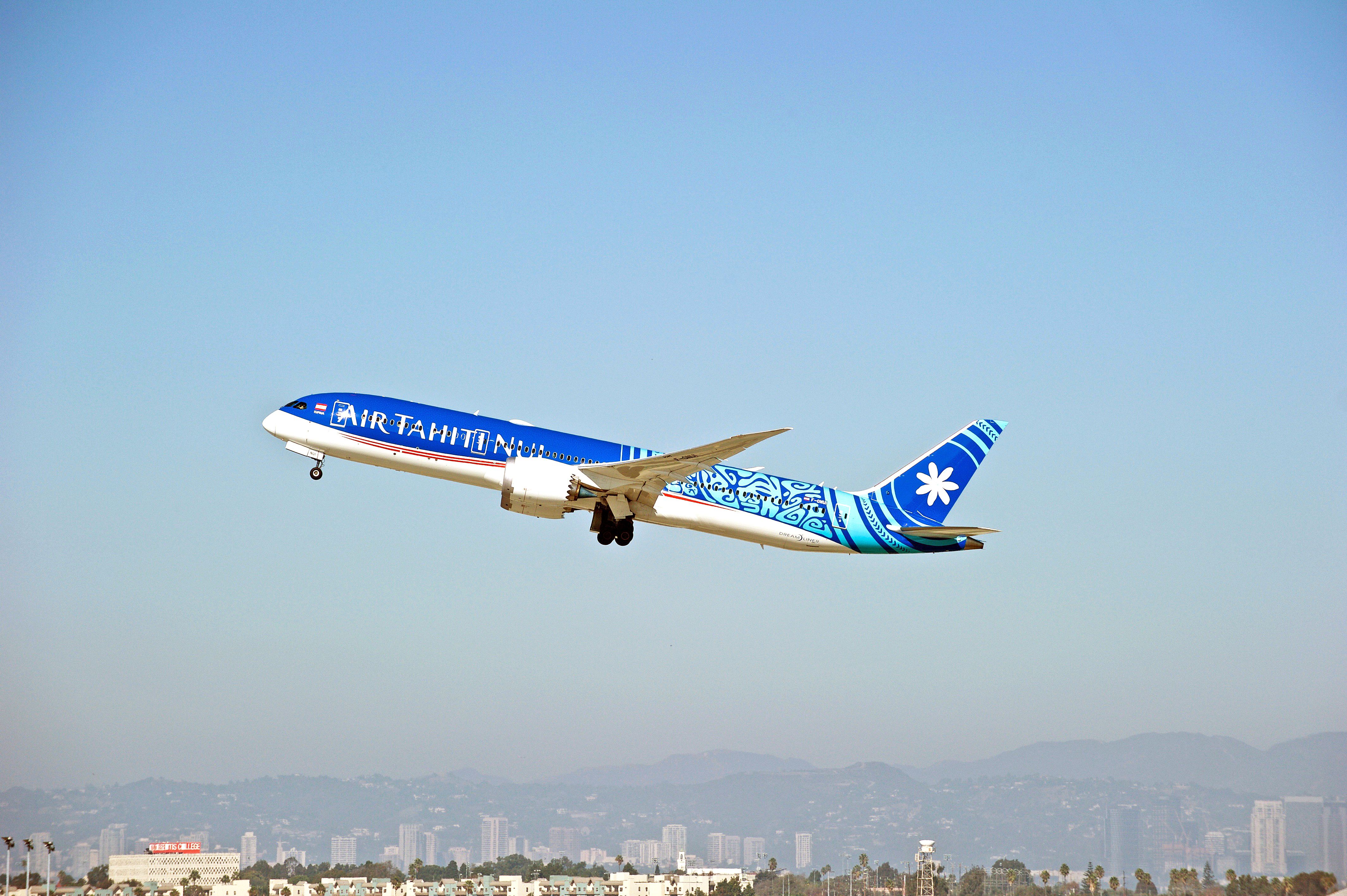 An Air Tahiti Nui Boeing 787-9 After Takeoff