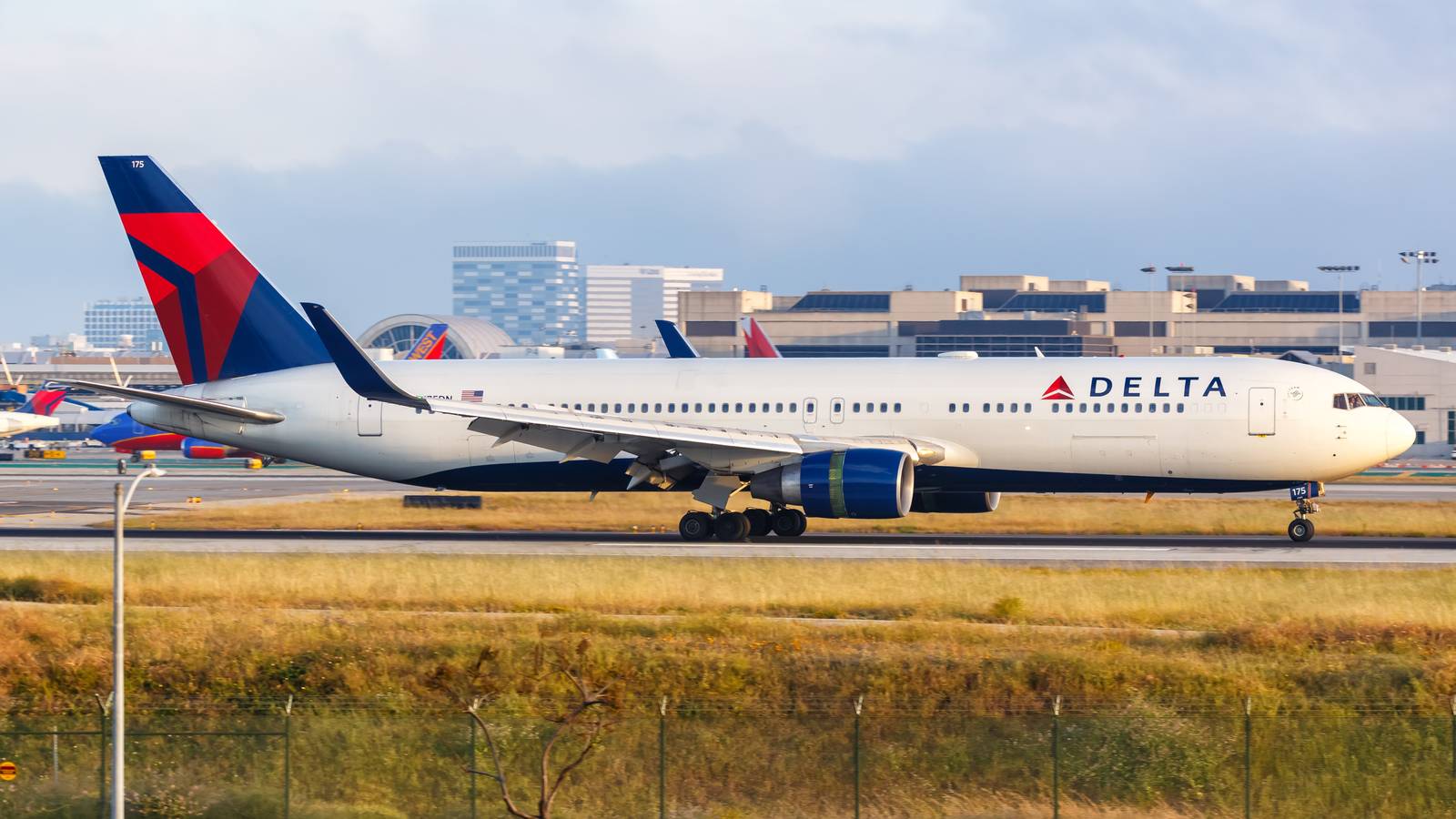 Delta Boeing 767300ER Seat Map Configuration & Layout Guide