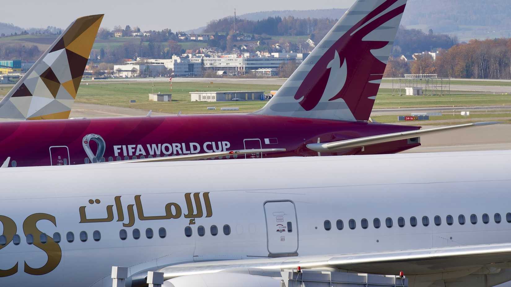 Etihad, Qatar Airways & Emirates Planes In Zurich