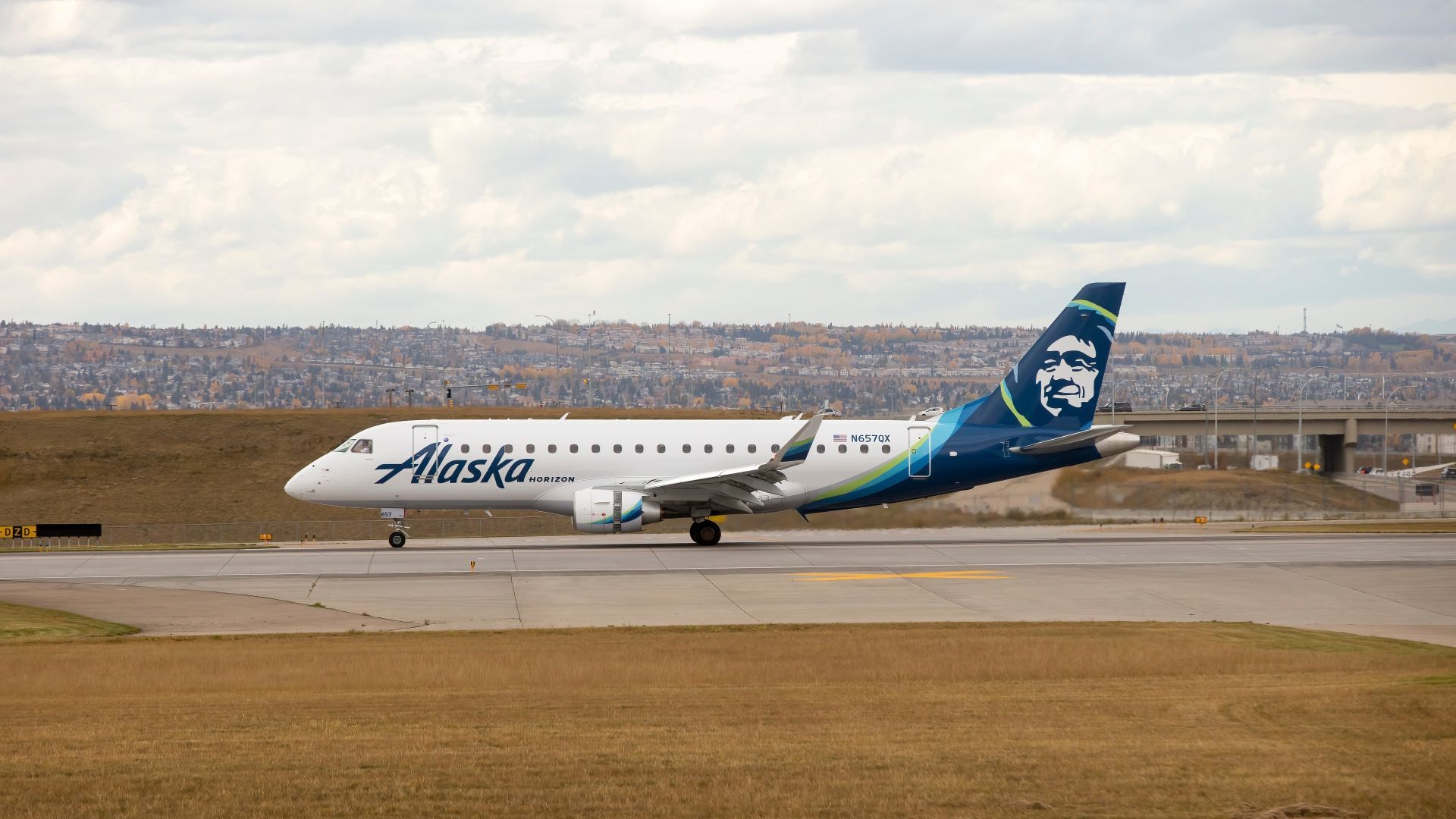Alaska Horizon Embraer E175 Landing