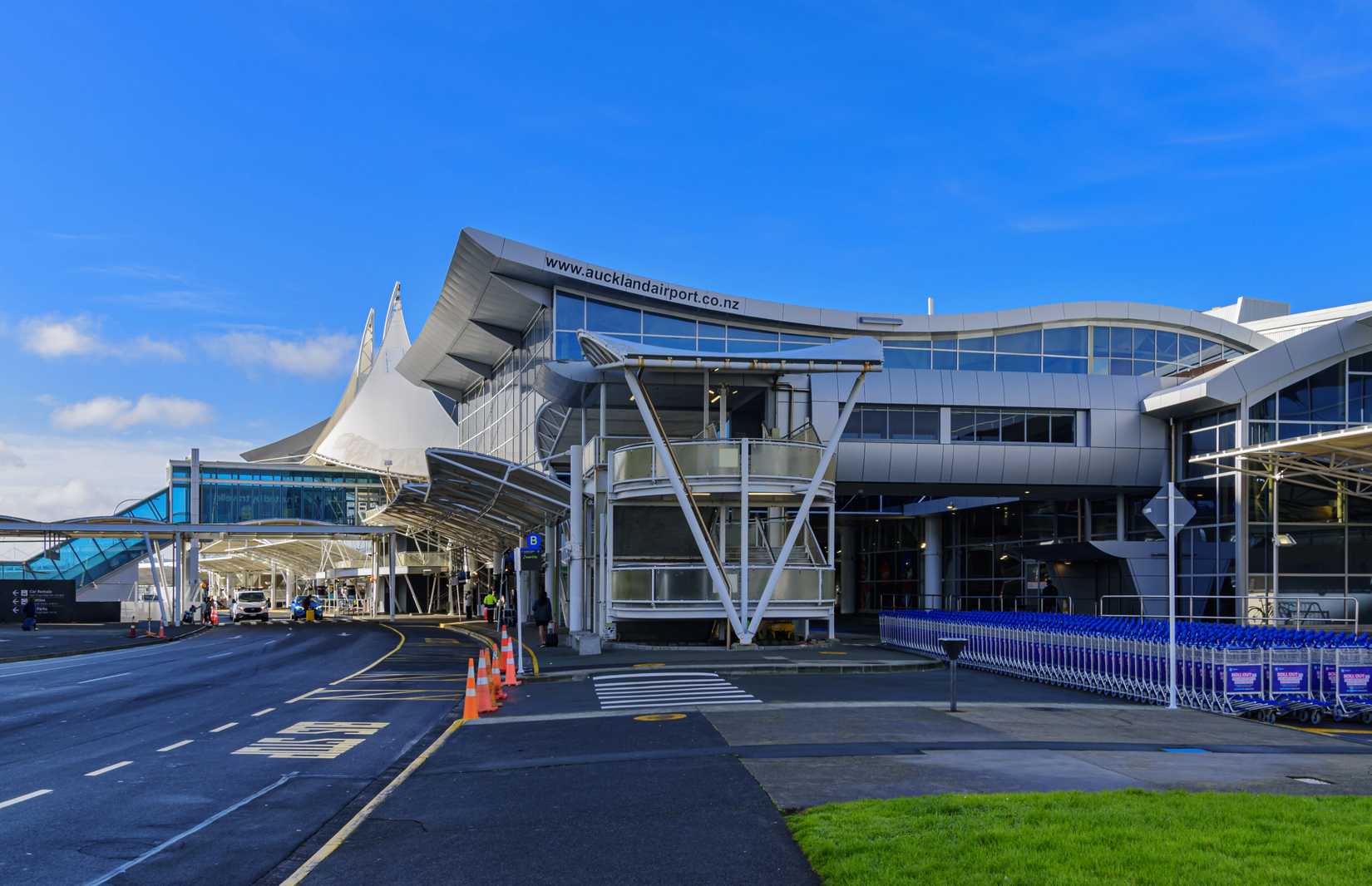 Auckland Airport AKL terminal