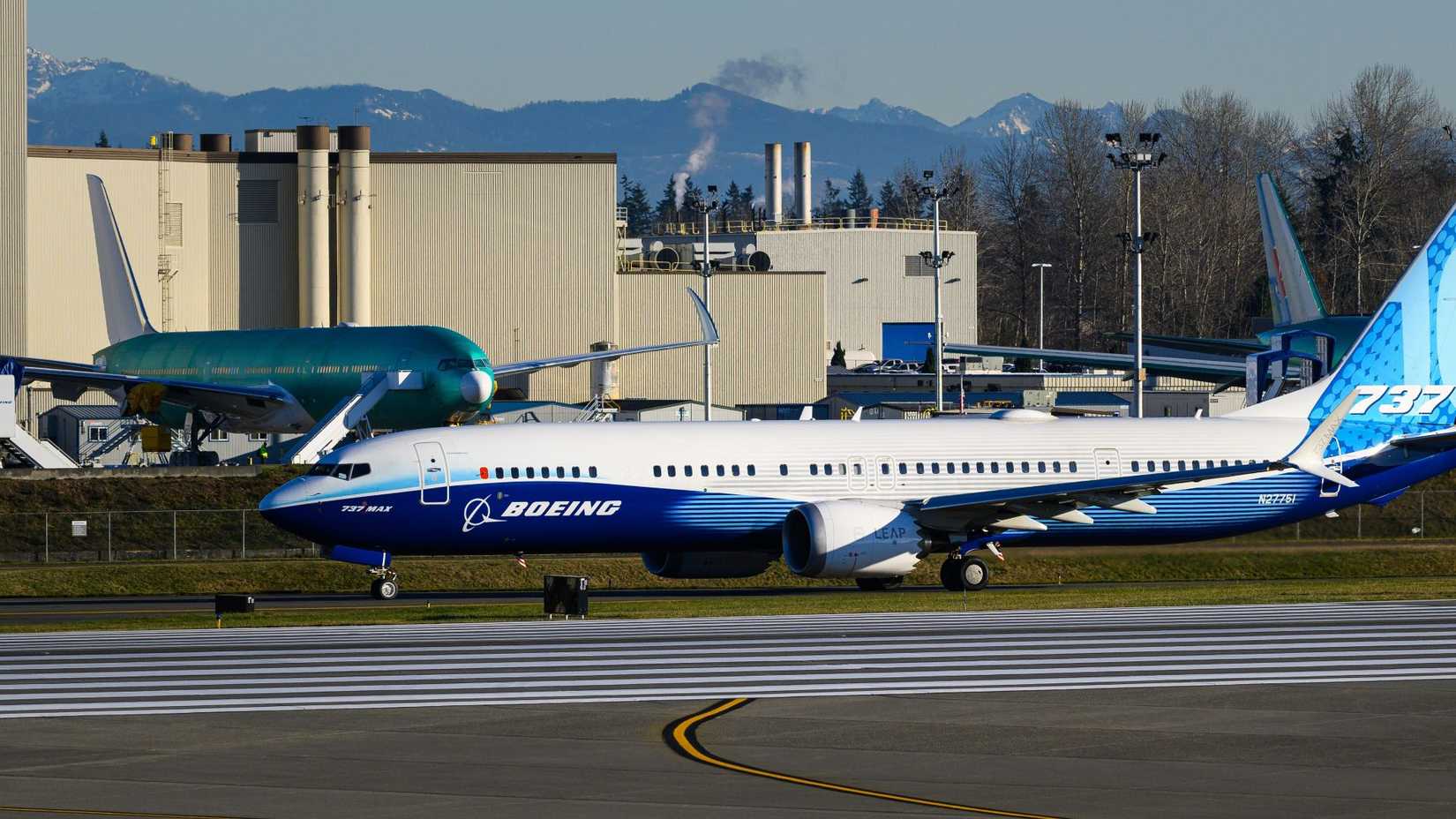 Boeing 737 MAX 10 Taxiing