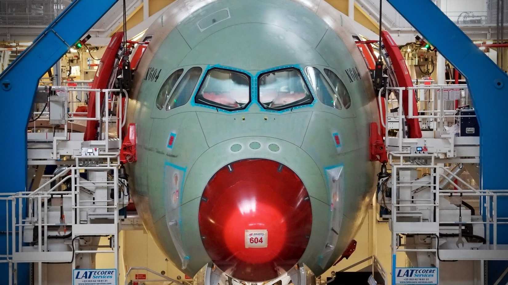 Airgus A350 Assembly Line