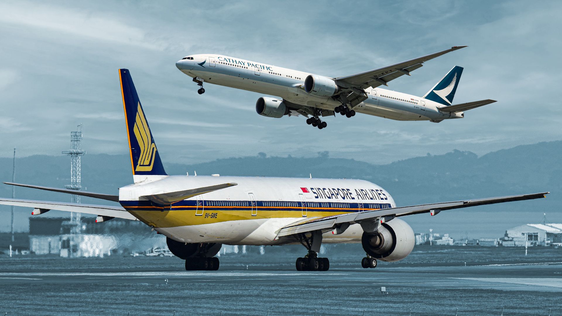Singapore Airlines 777 and  Cathay Pacific 777