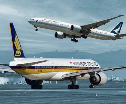 Singapore Airlines 777 and Cathay Pacific 777