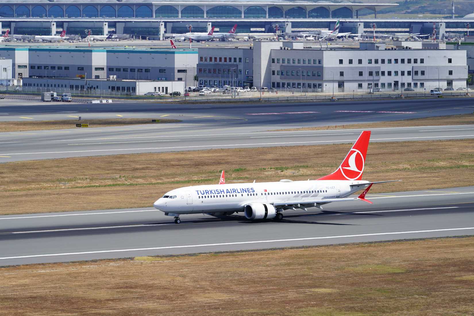 Turkish Airlines Boeing 737 MAX 8 Upon Landing