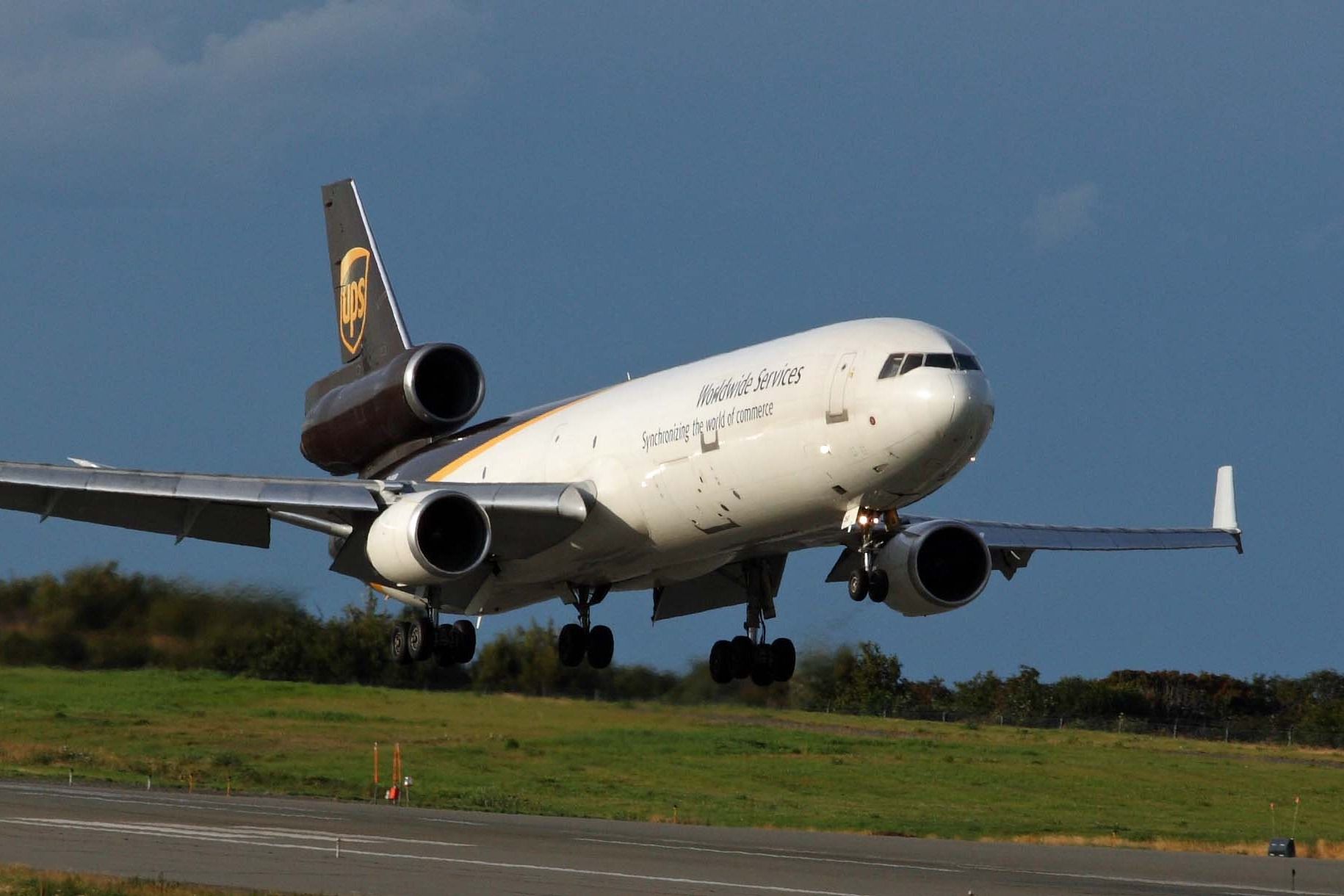 UPS MD-11 ANC
