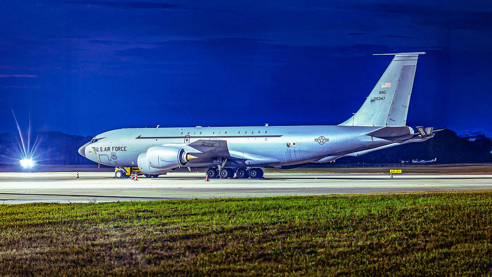 Usaf 707 Why The US Air Force Still Relies On The Boeing 707 In 2026