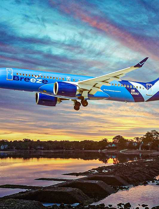 Breeze Airways Airbus A220