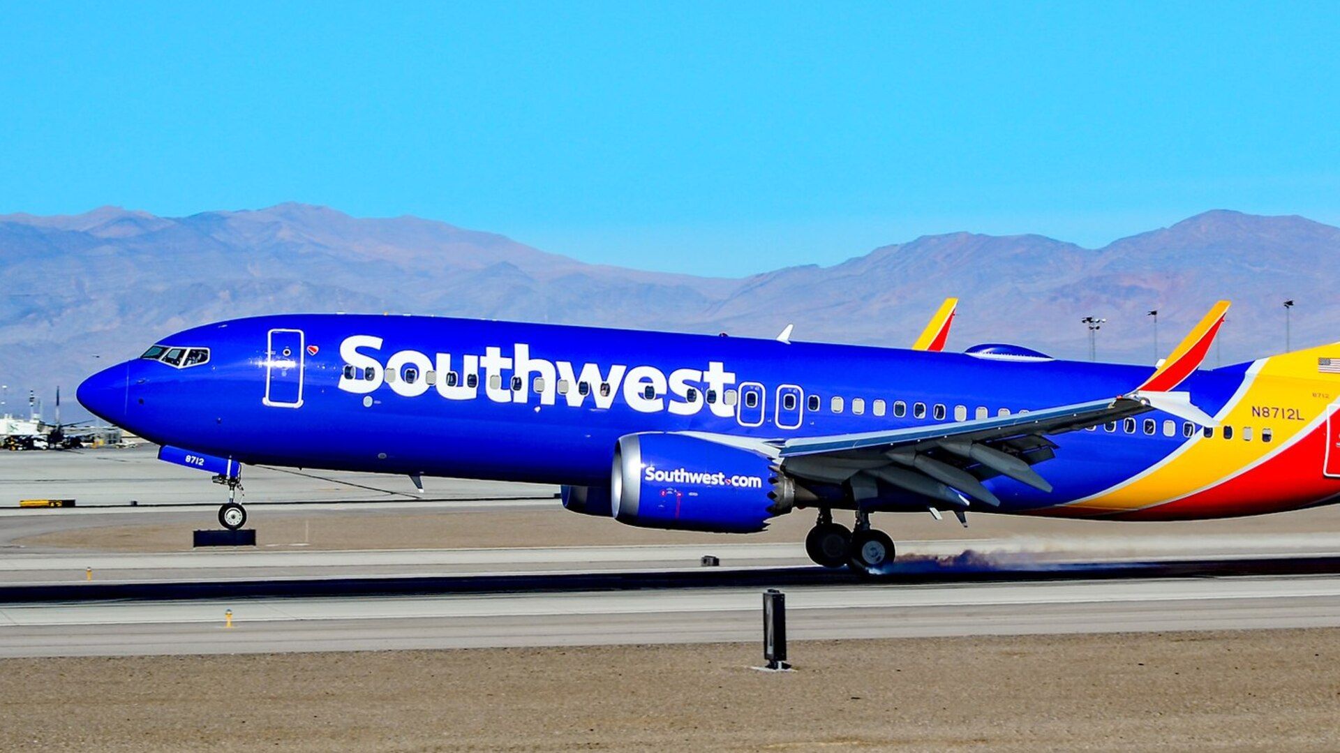 Southwest Airlines Cuts Earnings Forecast Due To Government Shutdown & Fuel Costs