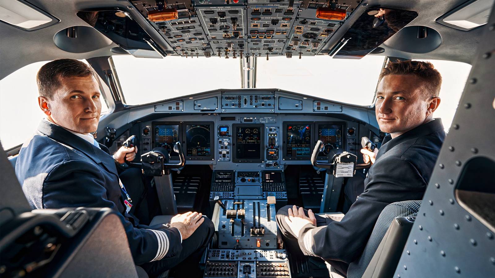 A Look At The Salaries Of UK Pilots In 2025