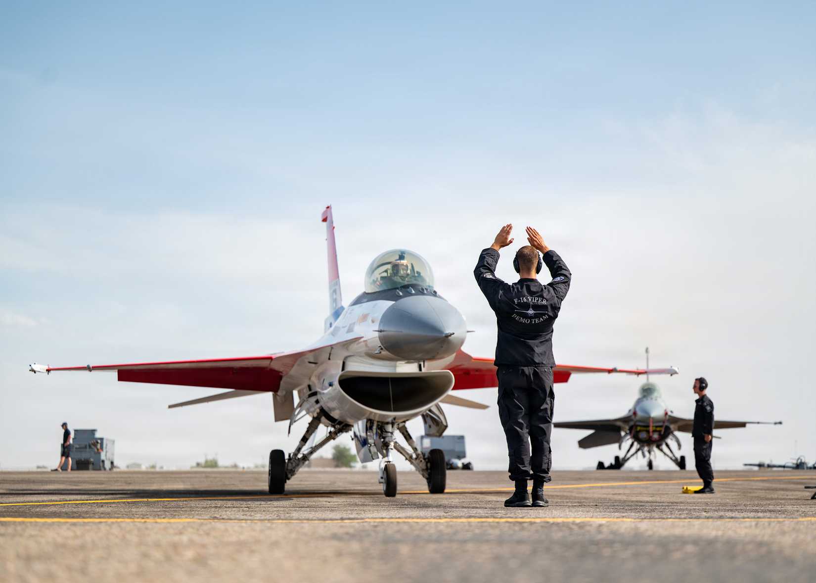 Air Force F-16C Fighting Falcons ready for launch during an air show at Kirtland Air Force Base
