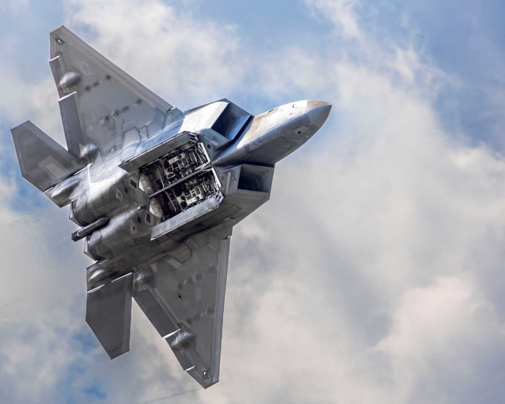 An F-22 Raptor performs an aerial demonstration at Naval Air Station Oceana, Virginia, Sept. 19, 2025.