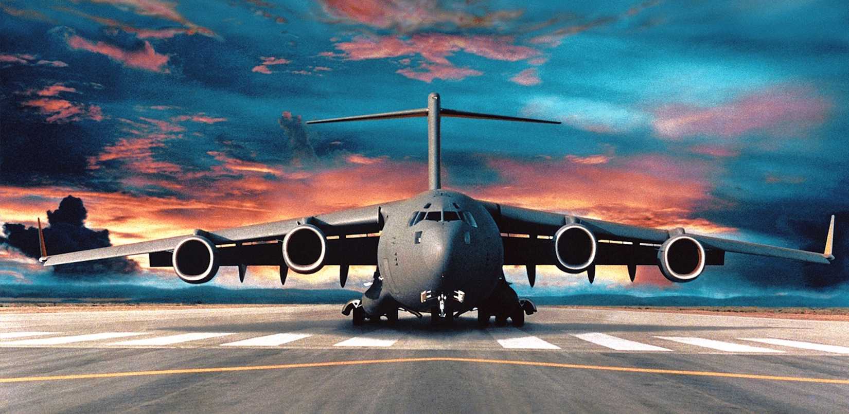 A Globemaster III Aircraft Equipped With F117 Engines