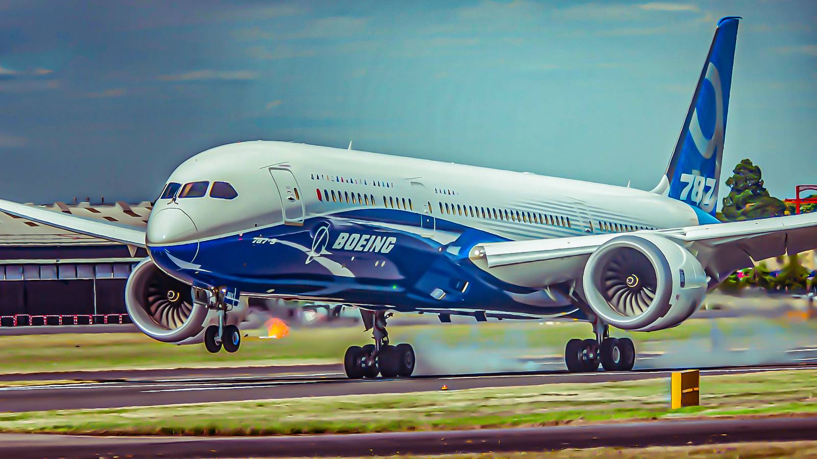 Simple Flying 787 The Boeing 787's Unique Fuselage Design That Sets It Apart From Others
