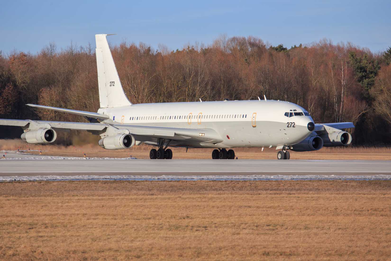 Israel - Air Force Boeing 707-3L6C landing at Manching Airport.