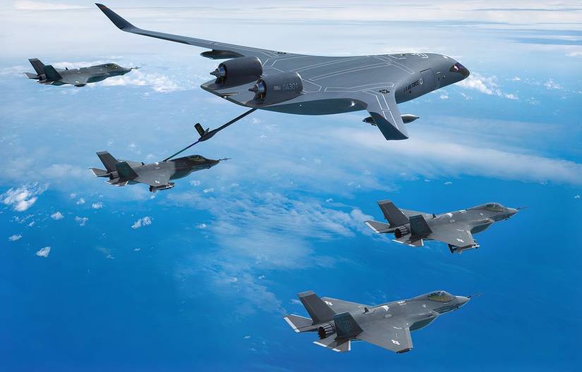 JetZero blended wing body tanker refueling a military jet