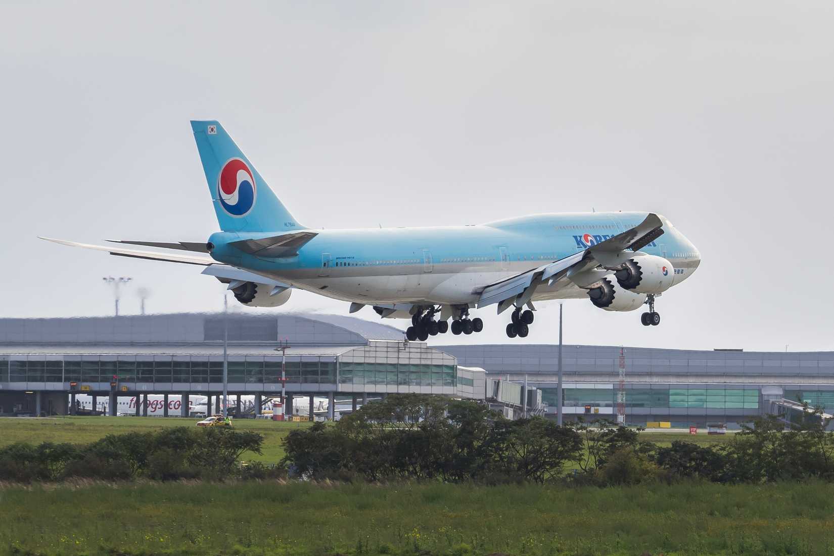 Korean Air Boeing 747-8B5 HL7644 at Vaclav Havel Airport Prague. From Seoul to Prague.