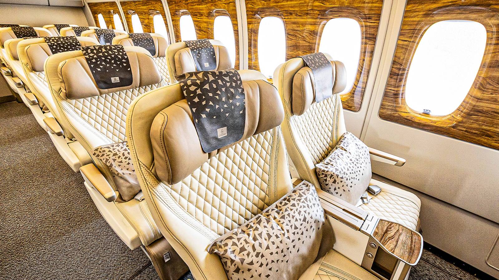 What It Costs To Fly Premium Economy On The World's Longest Airbus A380 Routes