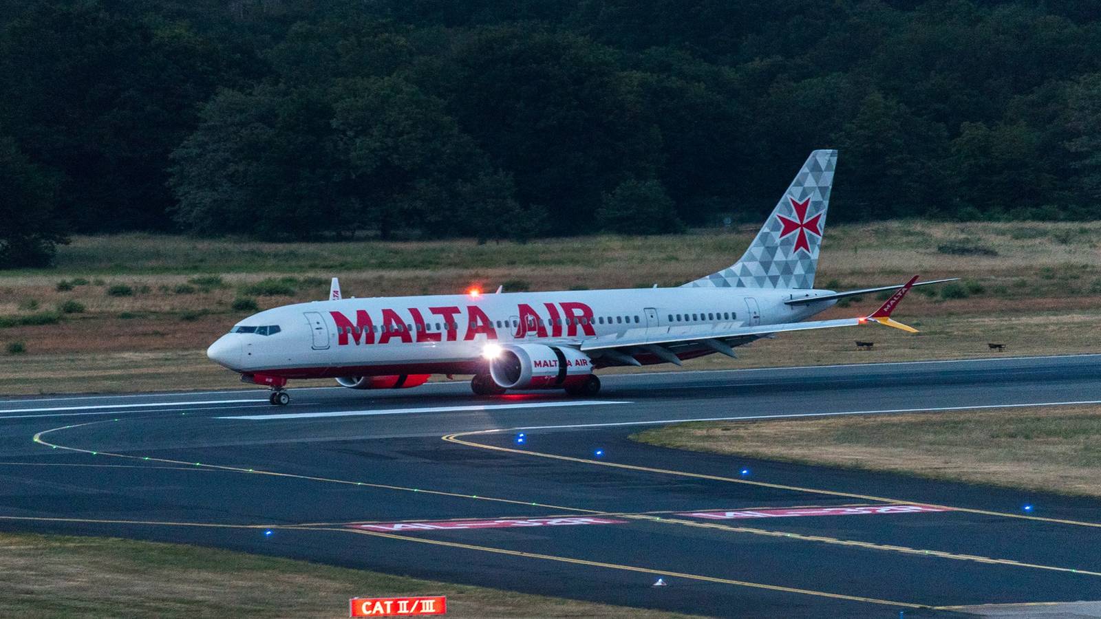 You'll Never Believe What Caused This Ryanair 737 MAX In-Flight Engine Shutdown