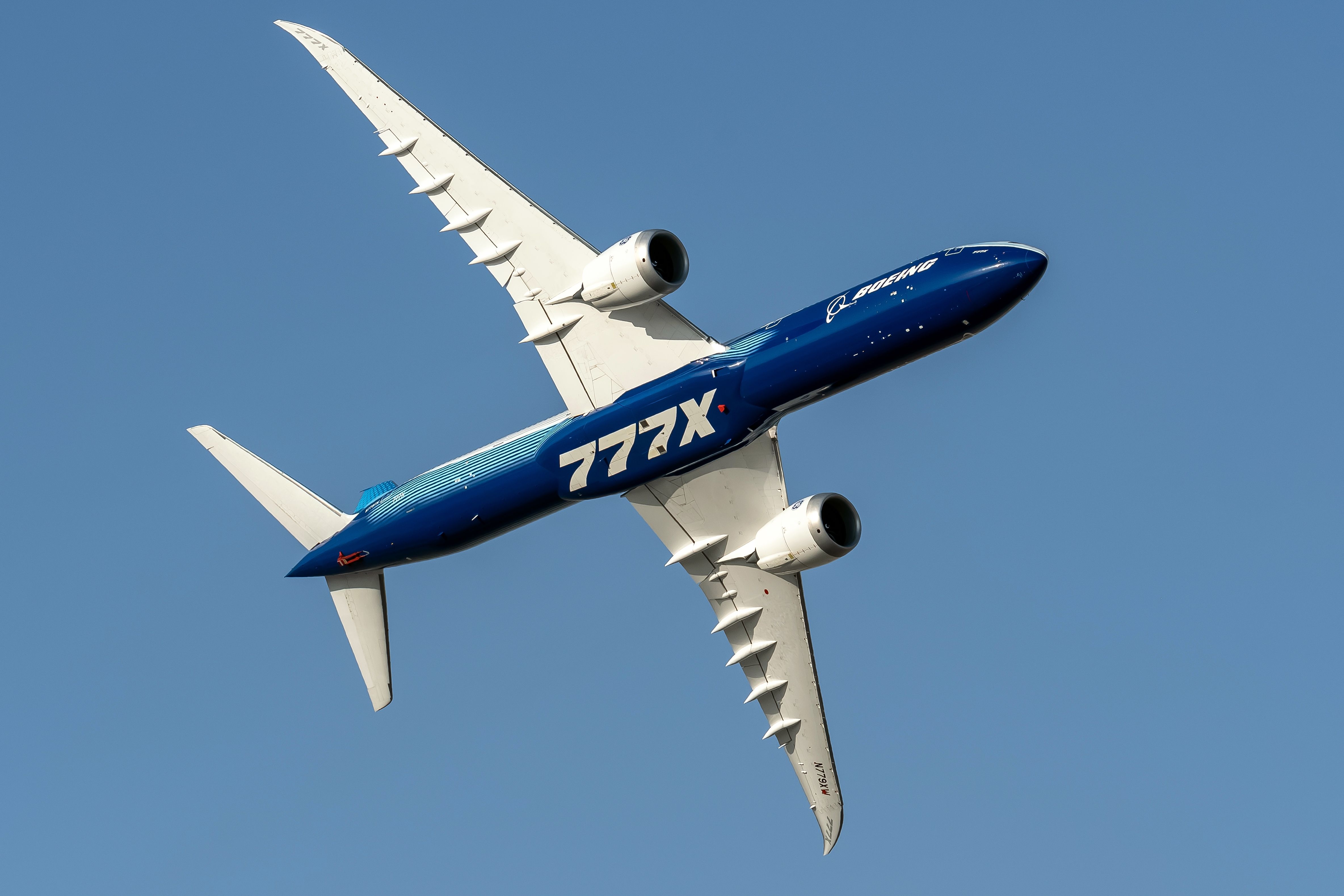 Automatic? Boeing Test Pilot Explains How The 777X's Folding Wings