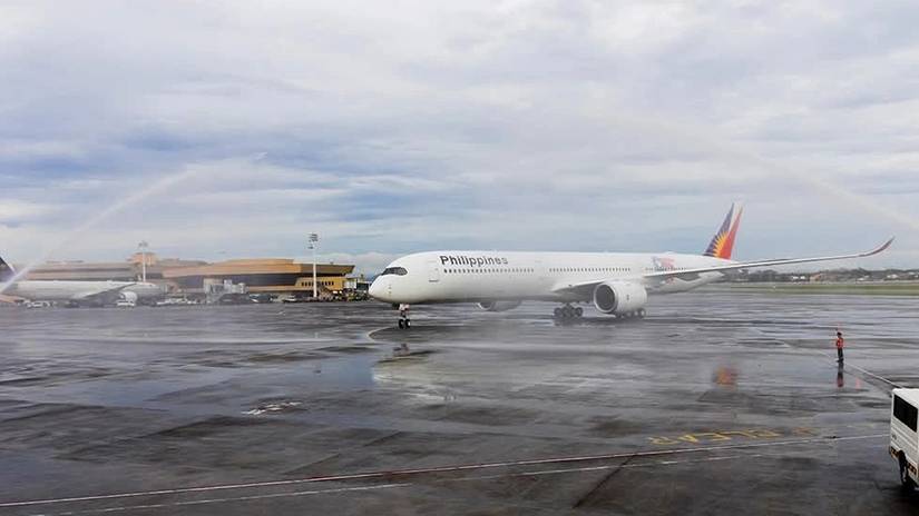pal a350-1000 arrival water salute