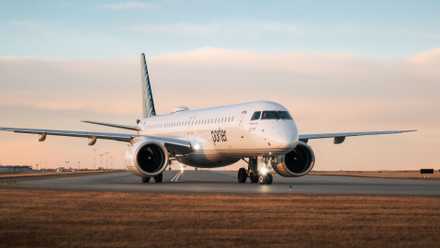 A Porter Airlines Embraer E2